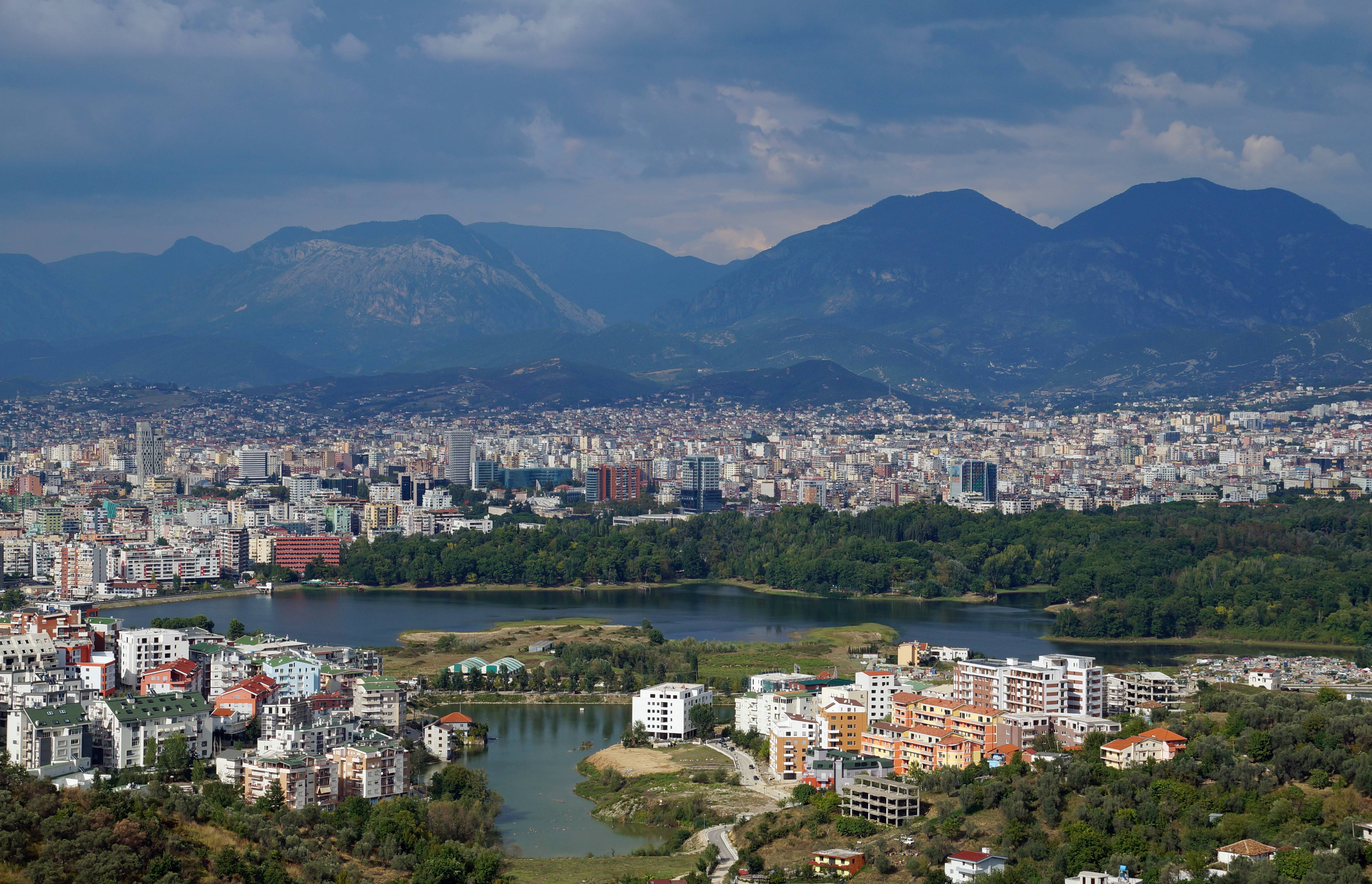 تيرانا عاصمة ألبانيا - يعنى 
