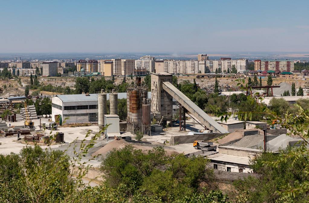 بيشكيك عاصمة جمهورية قيرغيزستان - يعنى 