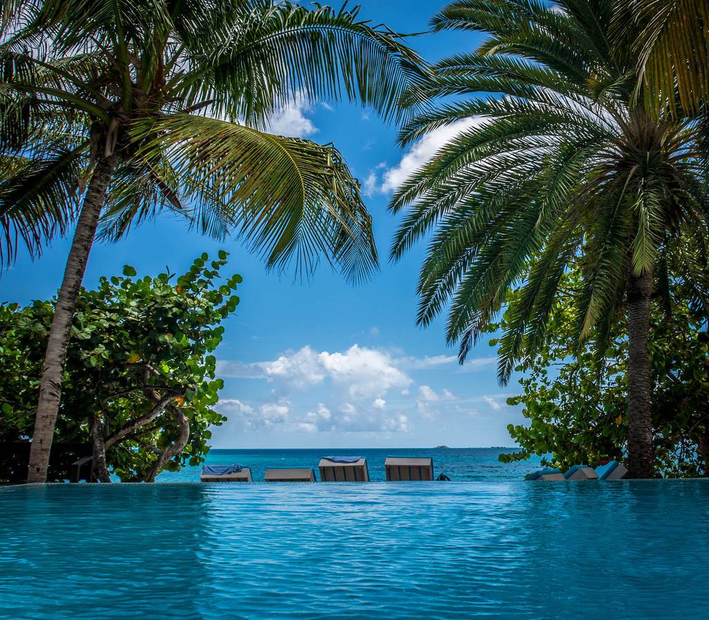 سانت جونز عاصمة دولة أنتيغوا وبربودا - يعنى 